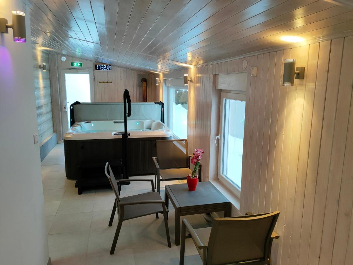 Gite 829 Montagnes Du Jura Avec Spa Et Sauna Classe 3 Etoiles Foncine-le-Haut Zewnętrze zdjęcie